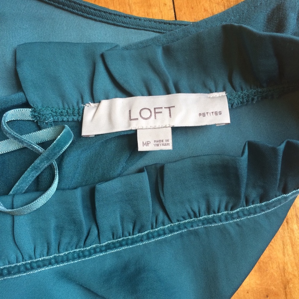LOFT Green Silky Tank Top Petite M - Picture 4 of 8